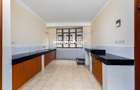 3 Bed Apartment with En Suite in Kilimani - 6