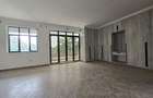 4 Bed House with En Suite in Ridgeways - 14