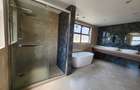 5 Bed Townhouse with En Suite in Lavington - 4