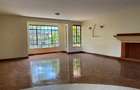 5 Bed Townhouse with En Suite at Lavington - 4