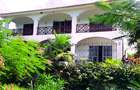 4 Bed House with En Suite at Kuruwitu Beach - 9