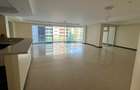 3 Bed Apartment with En Suite at Riverside - 9