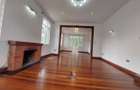 5 Bed Villa with En Suite at Lone Tree - 19