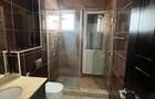 3 Bed Apartment with En Suite at Riverside - 17
