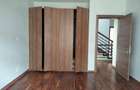 5 Bed Townhouse with En Suite at Lavington - 9