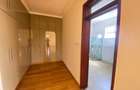 3 Bed Apartment with En Suite in Kilimani - 12