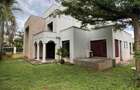 5 Bed Townhouse with En Suite in Lavington - 1