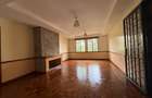 5 Bed House with En Suite in Runda - 11