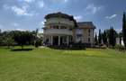 6 Bed House with En Suite in Runda - 20