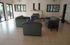 3 Bed Apartment with En Suite in Riverside - 12