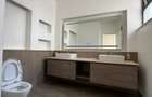 4 Bed Apartment with En Suite in Riverside - 14