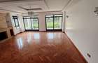 5 Bed House with En Suite in Runda - 8