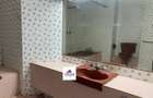 5 Bed Townhouse with En Suite at Fox Close - 12