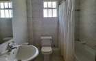 5 Bed House with En Suite in Runda - 12