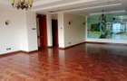 4 Bed Apartment with En Suite in Riverside - 13