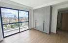 2 Bed Apartment with Gym in Riverside - 7