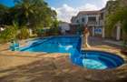 Serviced 10 Bed Apartment with En Suite in Nyali Area - 1