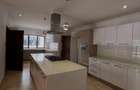 5 Bed Townhouse with En Suite in Lavington - 7