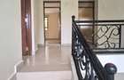 5 Bed House with En Suite in Garden Estate - 2