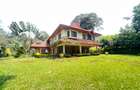 5 Bed Villa with En Suite in Rosslyn - 1