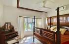 Furnished 3 Bed Apartment with En Suite in Nyali Area - 8