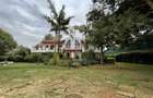 5 Bed House with En Suite in Runda - 11