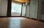 5 Bed Townhouse with En Suite in Rosslyn - 10