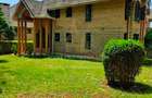 4 Bed Townhouse with En Suite at Kerarapon Road - 4