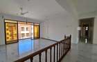 3 Bed Apartment with En Suite at Links Road - 16