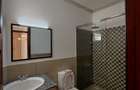 3 Bed Apartment with En Suite in Riverside - 12