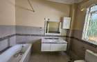 4 Bed House with En Suite in Spring Valley - 13