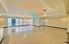 3 Bed Apartment with En Suite in Riverside - 3