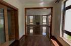 5 Bed Townhouse with En Suite in Lavington - 6