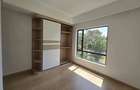 Serviced 2 Bed Apartment with En Suite at Northlands - 7