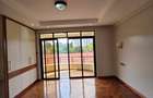 4 Bed Apartment with En Suite in Riverside - 13
