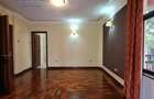 1 Bed Apartment with En Suite at Kilimani - 11