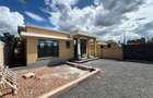 4 Bed House with En Suite at Riverside Drive - 2