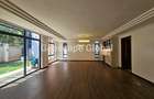 5 Bed Townhouse with En Suite in Lavington - 2