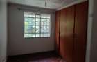 2 Bed House in Ridgeways - 11