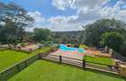 9 Bed House with En Suite at Lavington Green - 2