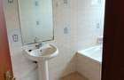 4 Bed Townhouse with En Suite at Lavington - 13