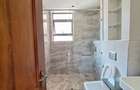 4 Bed Apartment with En Suite at Riverside Drive - 6