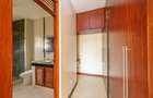 3 Bed Apartment with En Suite at Links Road - 13