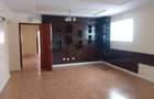 5 Bed Townhouse with En Suite in Lavington - 13