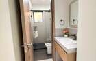 Serviced 2 Bed Apartment with En Suite at Windsor - 6