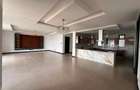 3 Bed Apartment with En Suite at Riverside Drive - 4