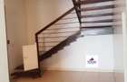 4 Bed Apartment with En Suite in Parklands - 6