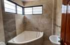 5 Bed Townhouse with En Suite in Lavington - 10