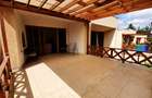 5 Bed Townhouse with En Suite in Lavington - 10