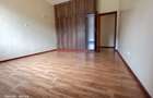 3 Bed Apartment with En Suite at Off Riverside Drive - 12